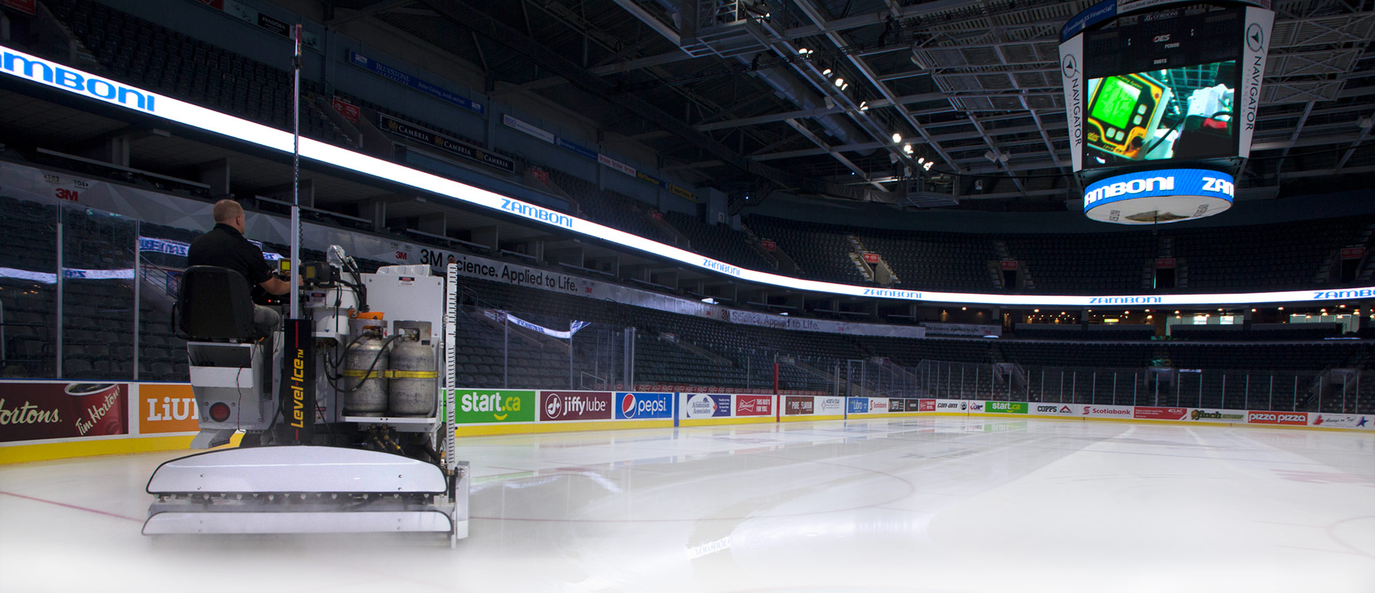 Zamboni_LevelIce_FastIce_hero2 Zamboni